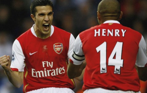 爱游戏下载-足球赛场焦点！荷兰队对阵克罗地亚队，老将回归赛场，再度燃起斗志